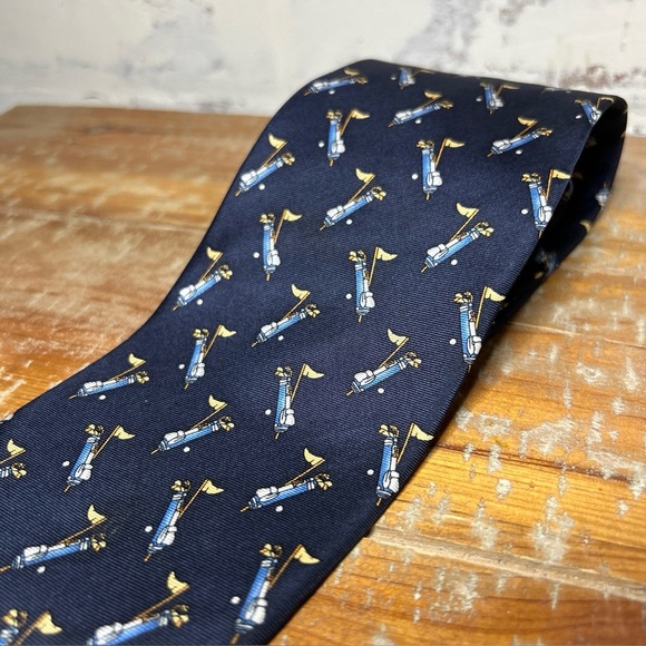 J.S Blank & Co. All Silk Golf Classic Neck Tie Navy Golf Bag Flag Pattern - Picture 2 of 5